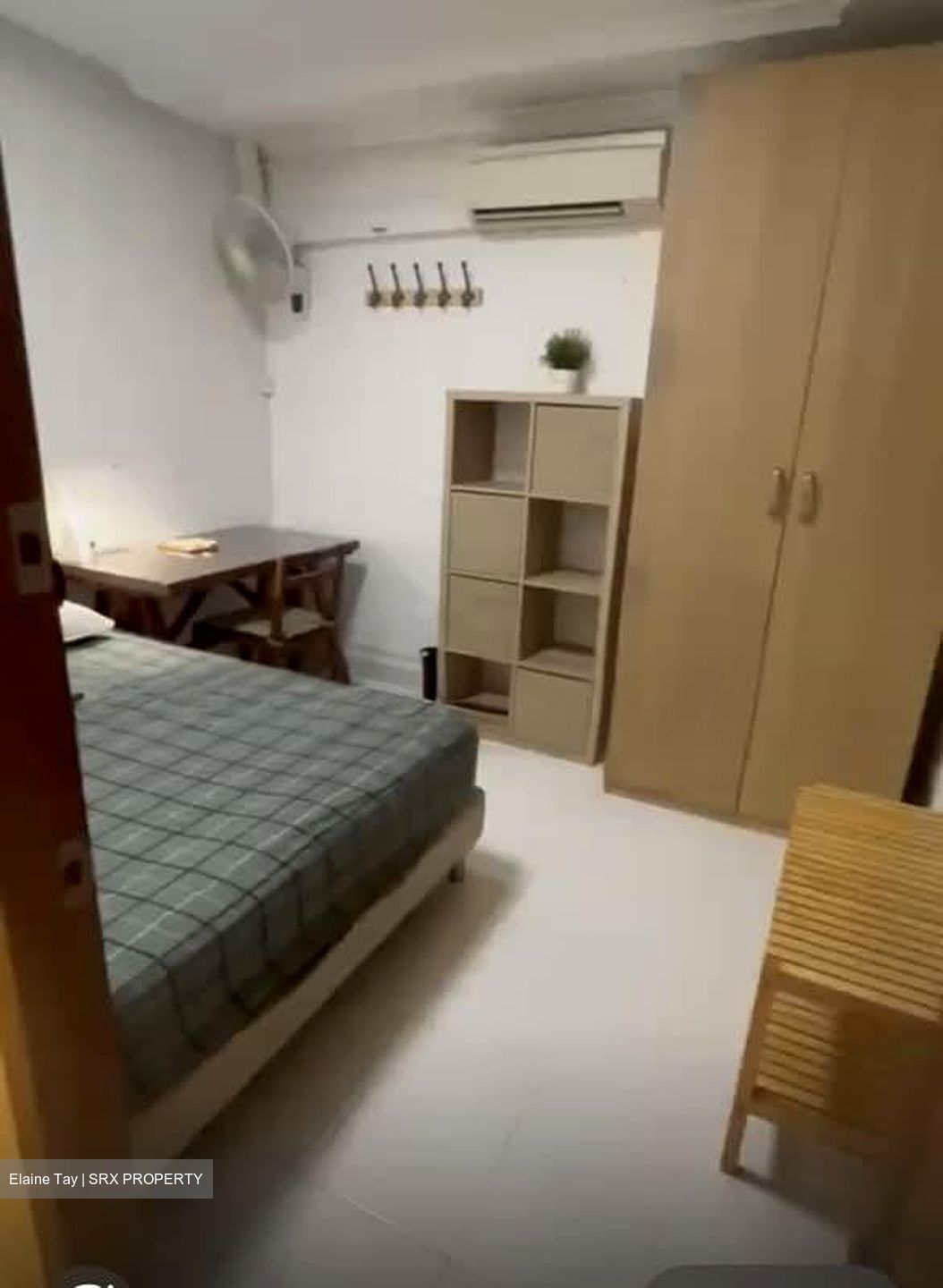 Calin Mansions (D14), Apartment #555551561
